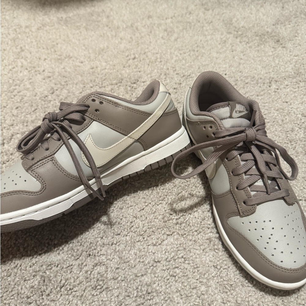 Nike Dunk Low women’s size 7.5